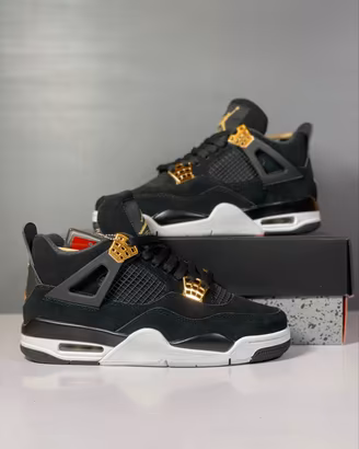 Jordan black e gold