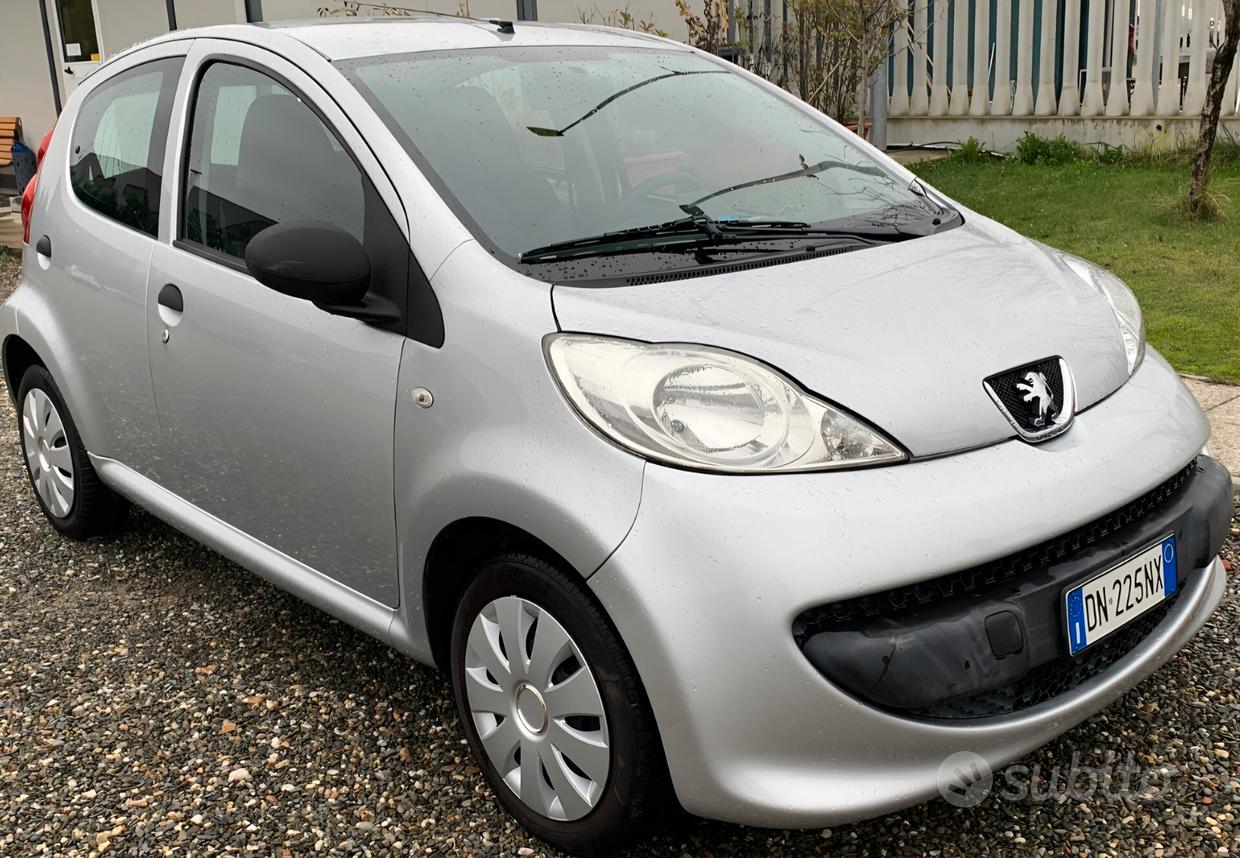 PEUGEOT 107