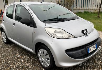 Peugeot 107 1.0 68CV 5p. Urban Move