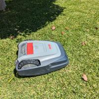 ROBOT TAGLIA ERBA GIARDINO