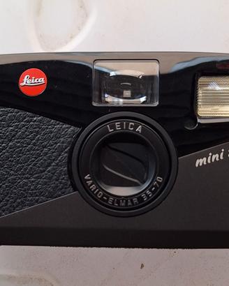 FOTOCAMERA LEICA MINI 2OOM