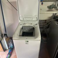 Lavatrice AEG 7kg carica dall’alto 3 anni di vita