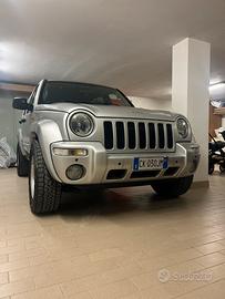 Jeep Cherokee KJ 2.8 ASI