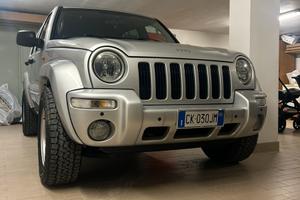 Jeep Cherokee KJ 2.8 ASI
