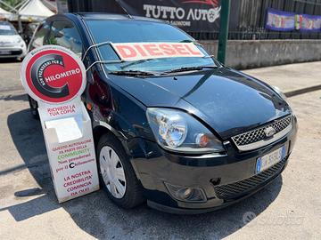 Ford Fiesta 1.4 TDCi 68CV 3 porte Titanium