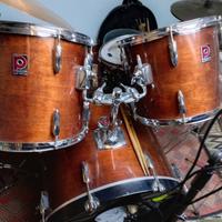 Batteria Pearl con piatti