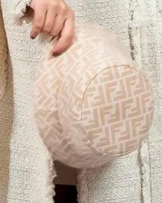 Cappello Fendi Bucket Hat FF Monogram Beige