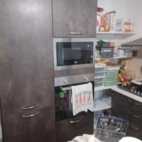 Cucina completa di elettrodomestici