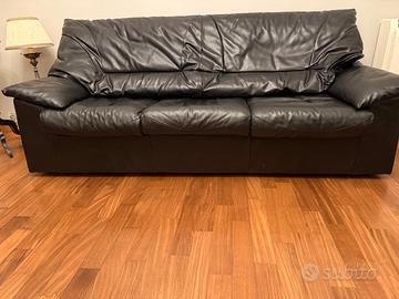 DIVANO LETTO IN PELLE NERA + 2 POLTRONE ABBINATE