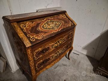 Mobile secrétaire (ribalta)