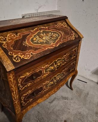 Mobile secrétaire (ribalta)