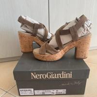 Sandali “Nero Giardini” con tacco numero 35