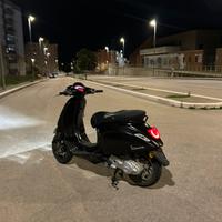 Motorino 50 vespa sprint notte allestimento cromat