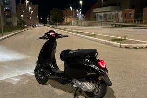 Motorino 50 vespa sprint notte allestimento cromat