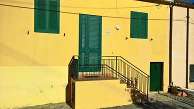 Casa indipendente vista mare con posto auto