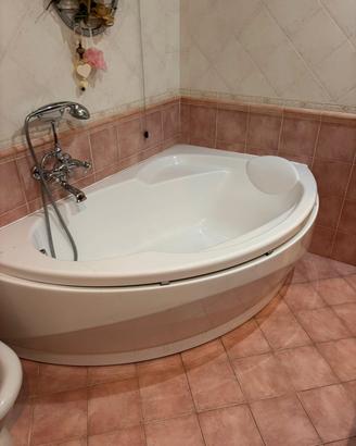 vasca da bagno a angolo