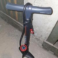 Pompa bici Decathlon Btwin 500