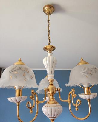 lampadario a tre luci