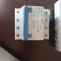 Interruttore magnetotermico differenziale compatto