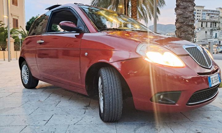 lancia ypsilon