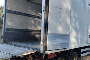 Iveco Daily con sponda