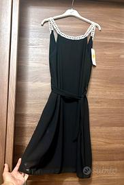 Vestitino estivo con scollo dietro nero/bianco