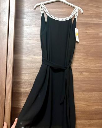 Vestitino estivo con scollo dietro nero/bianco