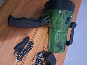 JUNGLE TORCIA RICARICABILE A LED 3W

