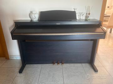 Pianoforte Roland