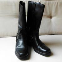 stivali tipo Frye 44