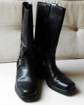 stivali tipo Frye 44