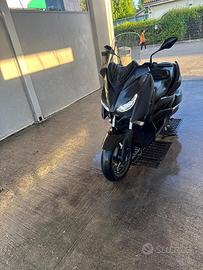 Yamaha xmax 300