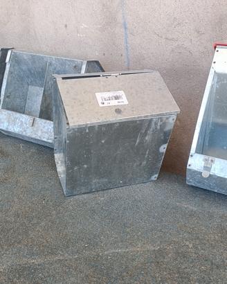 n.4 mangiatoie per conigli