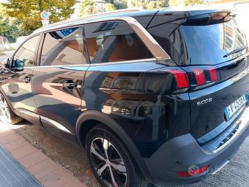 Peugeot 5008 7 posti