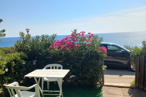 Villetta a 20 m.dalla spiaggia fronte mare