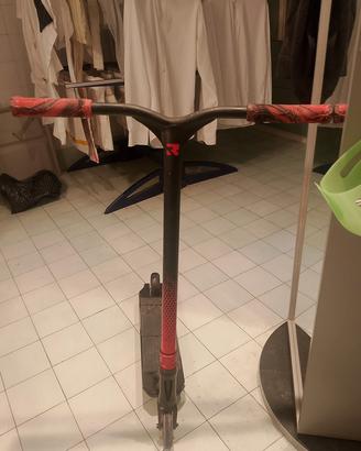 Monopattino freestyle Root Invictus 2