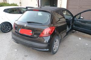Peugeot 207 1.4 diesel per neopatentati 