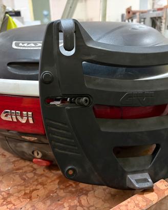 Bauletto givi con piastra