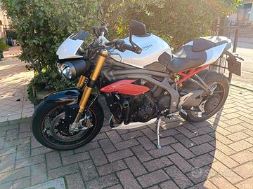Speed Triple R 1050