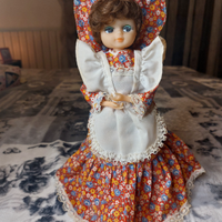 Bambola musicale da collezione Suzie Doll