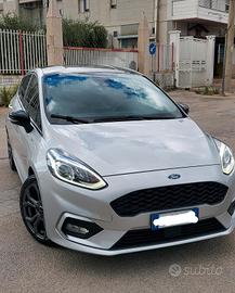 Ford Fiesta ST line