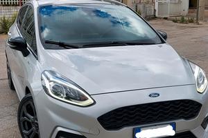 Ford Fiesta ST line