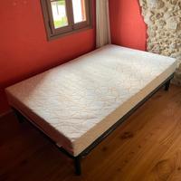 Materasso + struttura doghe 1 piazza e mezza