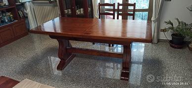 Tavolo in legno arte povera 