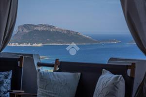 3 LOCALI A GOLFO ARANCI