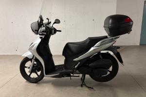 Suzuki UX Sixteen 150