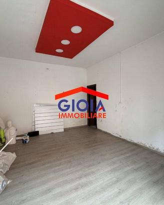 Immobile di 25 m² con 1 locale a Mondragone