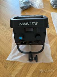Nanlite FS 300 luci continue
