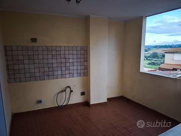 Trilocale ultimo piano con ascensore