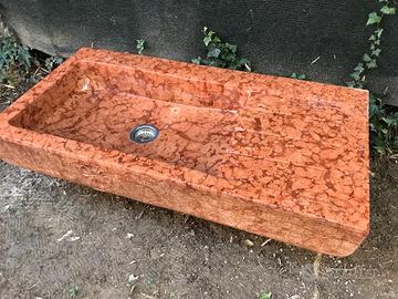 Lavabo in marmo rosso verona